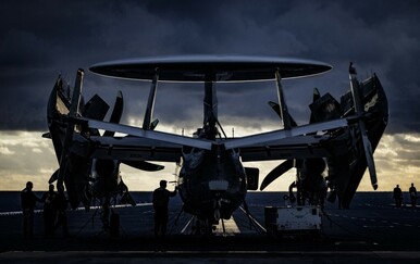 Odgovor na iranske dronove i krstareće projektile: Amerikanci šalju E-2D zrakoplove iznad Perzijskog zaljeva