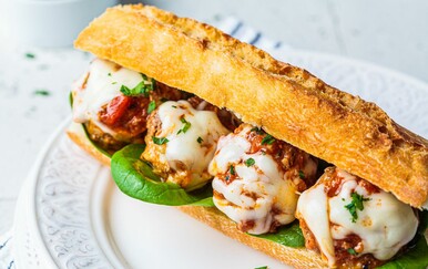 S aromatičnim pilećim okruglicama: Sendvič koji se ne zaboravlja tako lako