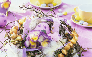 DIY uskrsne dekoracije s perjem