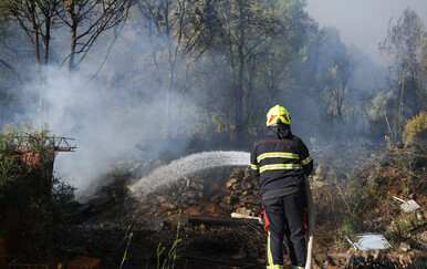 Izbio požar u Solinu