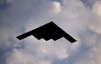 Tajanstveni američki stealth dron snimljen u letu, u Grčkoj: je li ovo prvi jasan pogled na RQ-180?