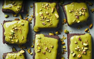 Ako volite pistacije i čokoladu oduševit će vas Dubai brownieji – tako se lako mogu pripremiti