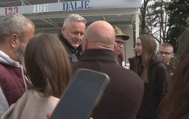 Svečana prisega ročnika u vojarni u Požegi: Prisegnula Thompsonova kći