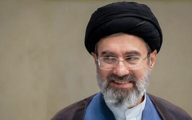 Nove slike i video iranskog vrhovnog vođe izazvale su pažnju javnosti i medija