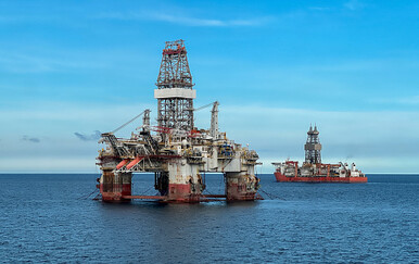 Rat u Iranu prisiljava svijet da plaća više, a troši manje