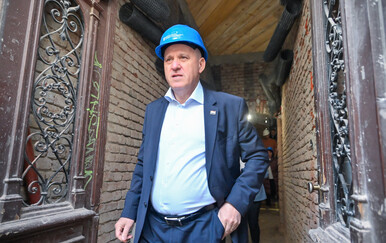 Bačić: Azbest u Vjesniku trebao bi biti uklonjen oko Uskrsa