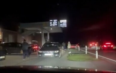 Greškom 90 minuta prodavali jeftinije gorivo na benzinskoj postaji u Njemačkoj