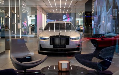 Najmanje 12 velikih proizvođača automobila čini zaokret jer kupci i dalje preferiraju jedne modele