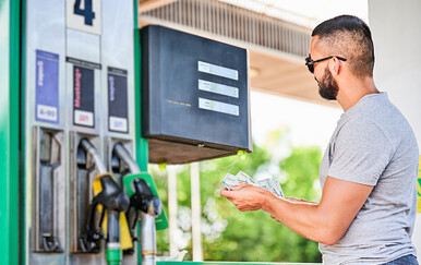 ANKETA Je li Vlada učinila dovoljno u ograničenju cijena goriva?
