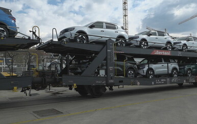 U riječku luku stigao prvi vlak s vozilima, plan je 60 tisuća godišnje