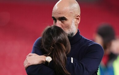 Pep Guardiola nakon finala slavio je na travnjaku s najstarijom kćeri