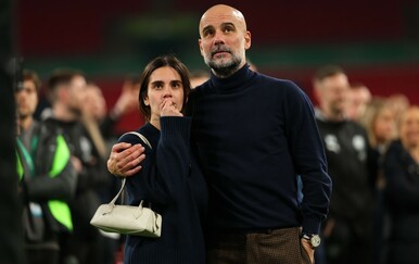 Pep Guardiola nakon finala slavio je na travnjaku s najstarijom kćeri