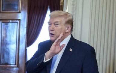 Pogledajte što se dogodilo samo nekoliko minuta prije Trumpove objave