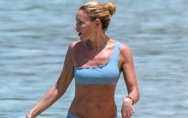 Scott Parker i Carly Parker snimljeni na odmoru