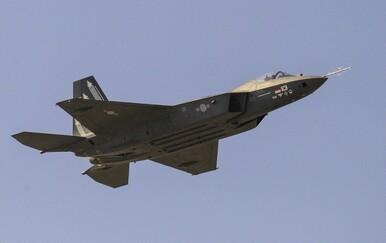 Južna Koreja predstavila svoj prvi serijski proizveden borbeni zrakoplov KF-21