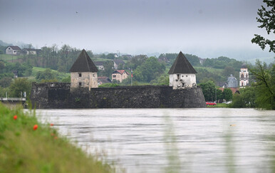 Hrvatska Kostajnica: Na obali Une pronađeno tijelo muškarca