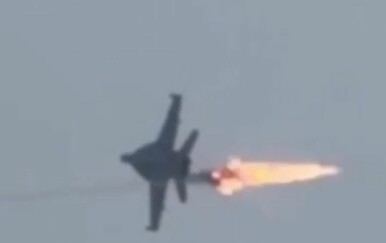 Video snimka pokazuje kako je američki F-18 za dlaku izbjegao protuzračni projektil