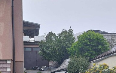 Vjetar na Dotrščini odnio cijeli krov: "Ko frizbi je letjelo, muž je rasjekao arkadu. A onda je i zatreslo, baš jako"