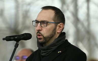 Izvanredna press konferencija Tomislav Tomaševića