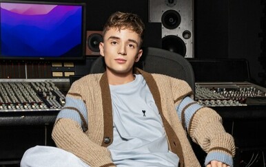 Josip Bačić objavljuje akustičnu verziju pjesme ''Spašeni''