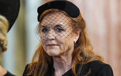 Sarah Ferguson se skriva kod Priscille Presley?