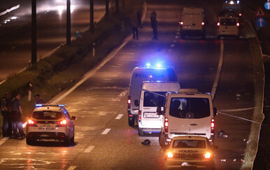 Teška nesreća na autocesti: Auto se zabio u ogradu, vozač poginuo