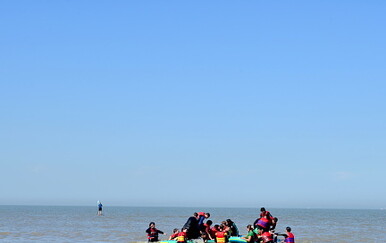 Grčka: Nakon šest dana plutanja Sredozemljem umrlo 22 migranata