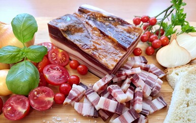 Poklon koji će svatko cijeniti: Suhomesnati proizvodi kao dar oduševit će kreativnošću, ali i okusom