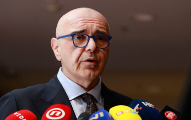 Ružić o kartici: Digla se buka, radimo za dobrobit korisnika