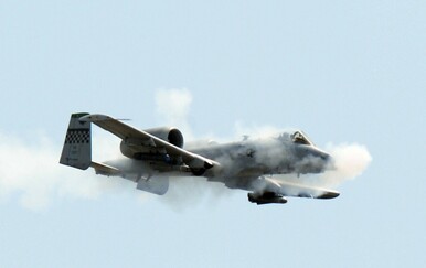 Pojavile se videosnimke duge paljbe iz topa američkog A-10 Thunderbolt II zrakoplova u Iraku