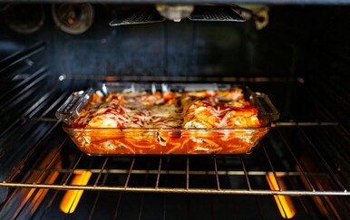 Kako peći s vatrostalnom staklenom posudom?