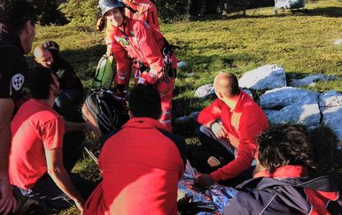 Akcija spašavanja planinarke na Velebitu (Foto: GSS) - 5