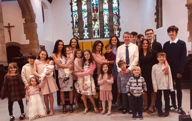 Najveća britanska obitelj se opet povećava, Radfordi čekaju svoje 21. dijete (Foto: Facebook/The Radford family)
