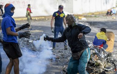 Kaos u Venezueli (Foto: AFP) - 3