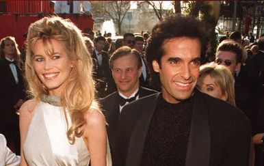 Claudia Schiffer i David Copperfield (Foto: AFP)