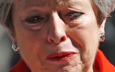 Theresa May najavila ostavku (Foto: Daniel LEAL-OLIVAS / AFP)