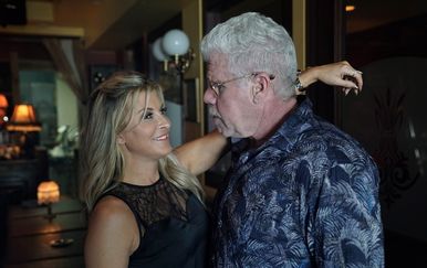 Ron Perlman i Allison Dunbar (Foto: Profimedia)