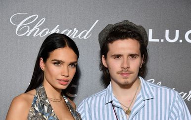 Brooklyn Beckham i Hana Cross (Foto: Getty)