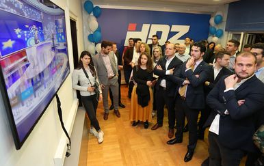 Zagreb: Andrej Plenković obratio se medijima nakon objave službenih rezultata EU izbora (Marko Prpic/PIXSELL)