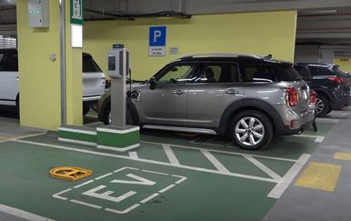 Parkirna mjesta za punjenje električnih automobila