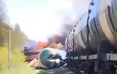 Ruski vlak iskočio iz tračnica
