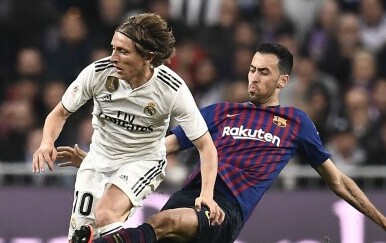 Luka Modrić i Sergio Busquets