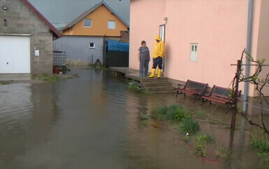 Poplave u Obrovcu i Gračacu - 1