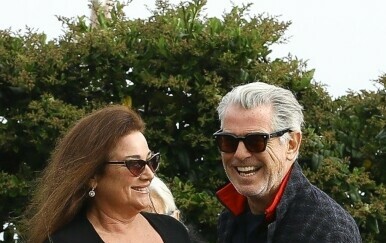 Pierce Brosnan i Keely Shaye Smith - 4