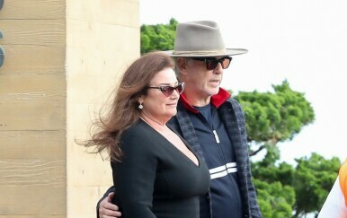 Pierce Brosnan i Keely Shaye Smith - 6
