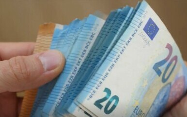 Prisvojili 400 tisuća eura tuđeg novca i kupovali kritovalute