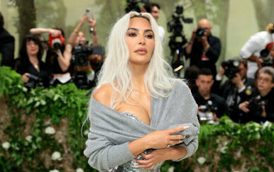 Kim Kardashian u haljini Johna Galliana na Met Gali 2024. - 1