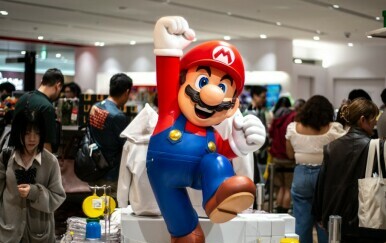 Super Mario