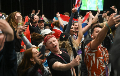 Novinari plešu na ''Rim Tim Tagi Dim'' - 1