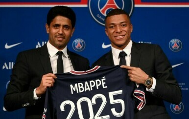 Kylian Mbappe i Nasser Al-Khelaifi